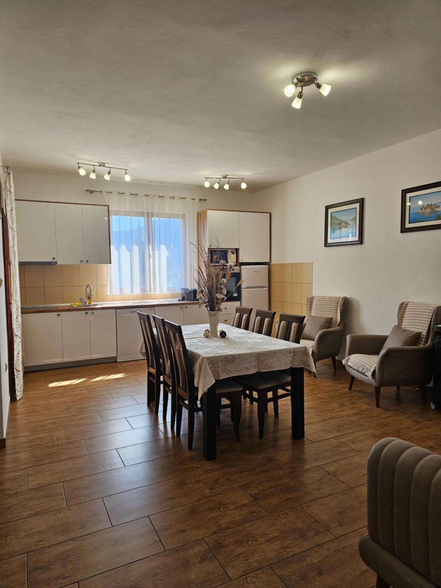 Apartments Nadja Котор Экстерьер фото