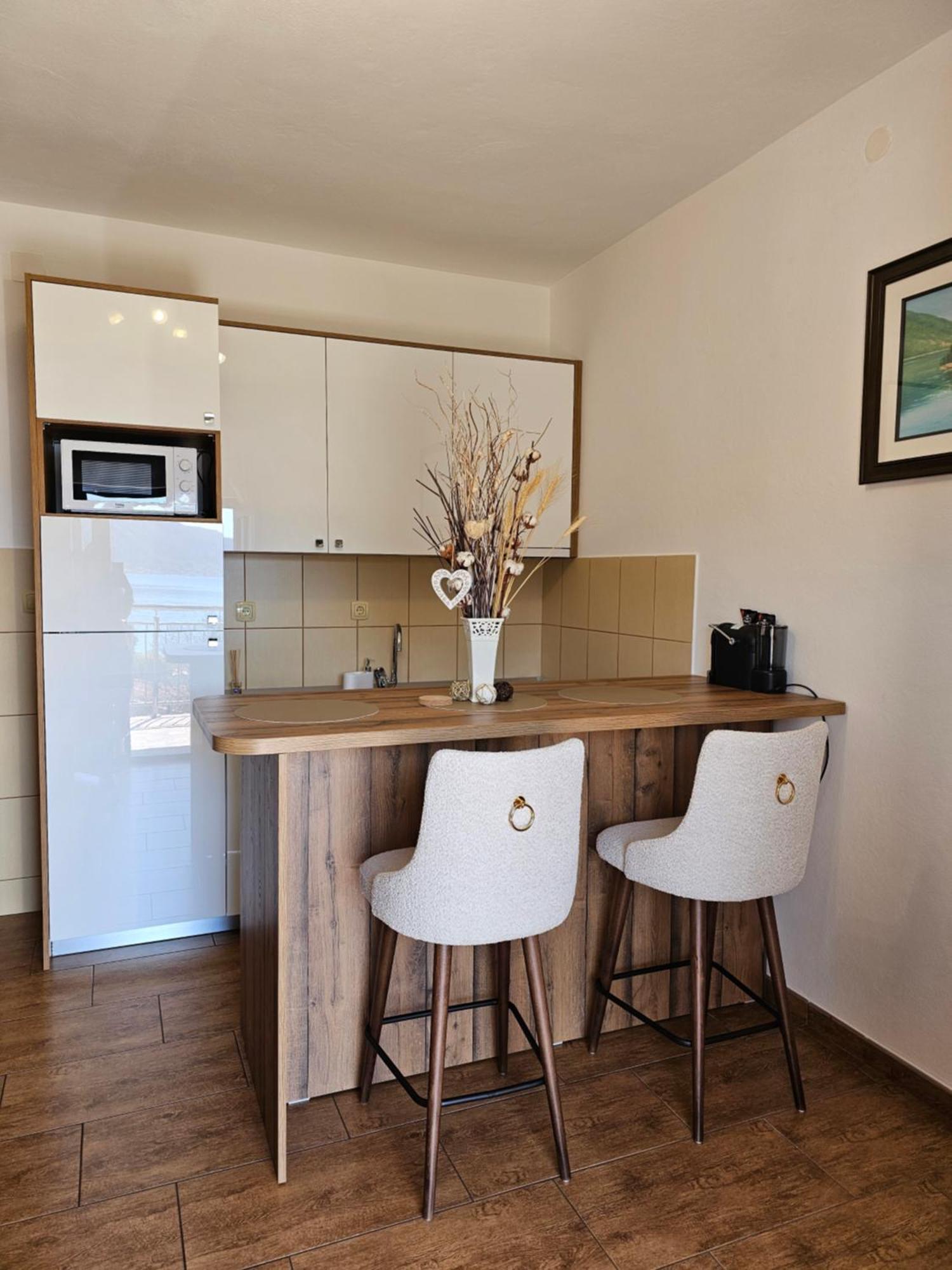 Apartments Nadja Котор Экстерьер фото